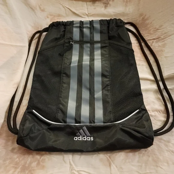 ✨️ Adidas Stadium Sackpack Black Unisex Cinch Pack Backpack Bag - Picture 2 of 3